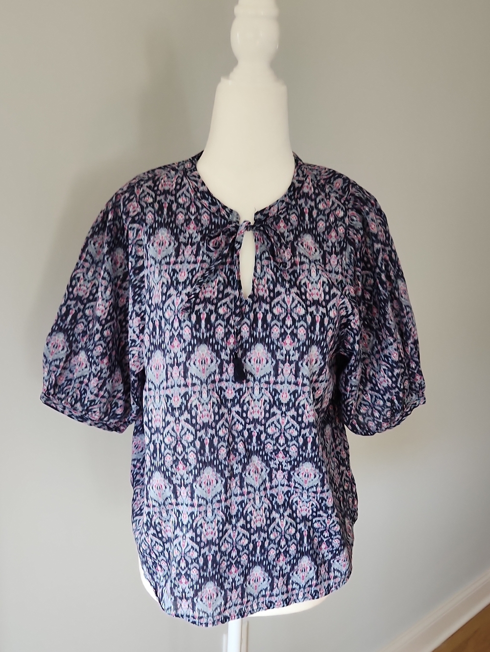Banana Republic Navy and Pink Patterned Keyhole Blouse